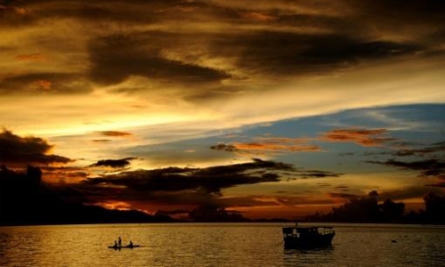 6.0-magnitude undersea quake hits eastern Indonesia 6.0-magnitude undersea quake hits eastern Indonesia