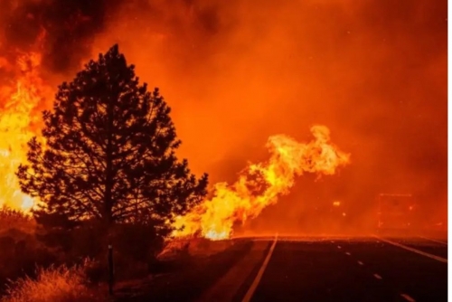 Wildfire Threatens Nevada City as 42,000 Flee Blazing Infernal