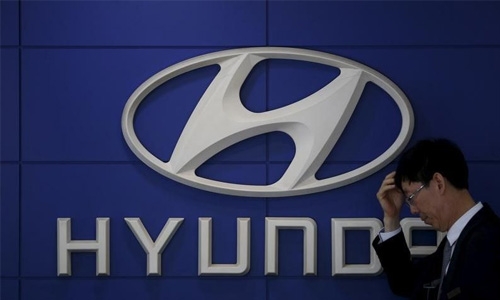 Hyundai car workers start first full strike in 12 years