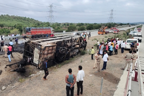 25 dead after bus catches fire in India 25 dead after bus catches fire in India