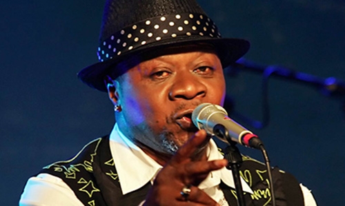 'Congo rumba king' dies after stage collapse