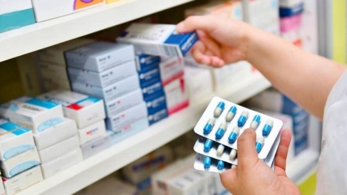 US drugmakers to raise prices on at least 350 medicines 