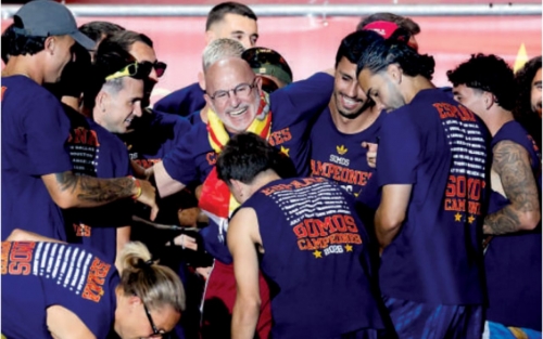 ‘Best is yet to come,’ says De la Fuente after Spain extension ‘Best is yet to come,’ says De la Fuente after Spain extension