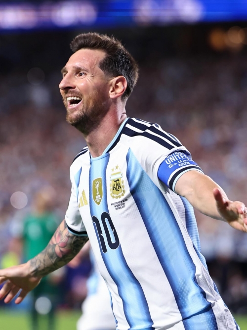 Lionel Messi Equals World Cup Goals Record with Historic Hat-Trick Lionel Messi Equals World Cup Goals Record with Historic Hat-Trick