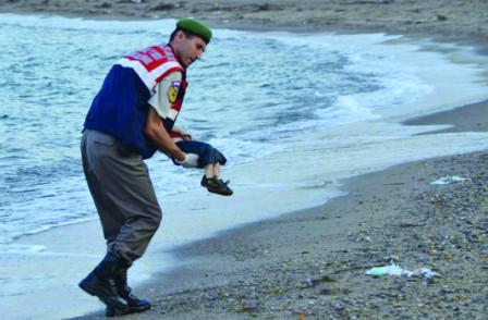 Turkish policeman who found Aylan says: 'I thought of my own son'