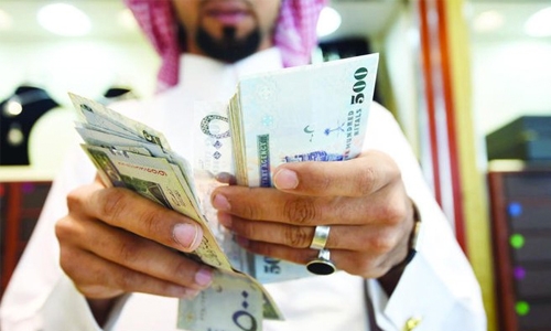 Saudi succeed from worst economic crisis