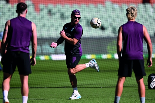 England seek pride after Ashes blow