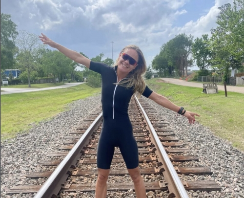 Brazilian fitness influencer dies after drowning during swimming segment of Ironman Texas