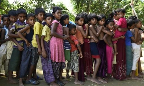600,000 Rohingya children may flee to Bangladesh, aid group warns 600,000 Rohingya children may flee to Bangladesh, aid group warns