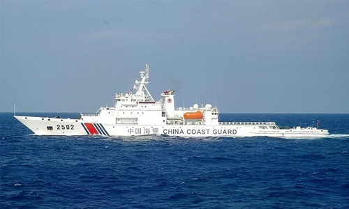 Chinese ships sail near disputed islands with Japan Chinese ships sail near disputed islands with Japan