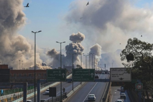 Internet blackout leaves anxious Iranians in the dark 