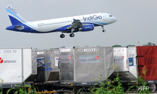 Indian pilots grounded for mistaking road for runway Indian pilots grounded for mistaking road for runway