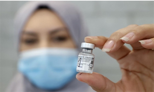 Oman starts vaccinations with first batch of Pfizer shots
