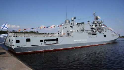 Russian warship fires warning shots near British yacht in Channel Russian warship fires warning shots near British yacht in Channel