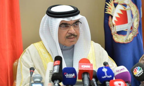 Expats who wish to sponsor their family in Bahrain must be earning at least BD400 per month: Interior Minister