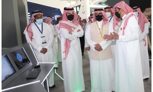 Bahrain Interior Minister visits World Defence Show Riyadh 2022