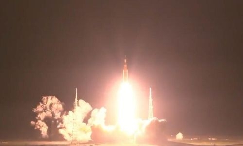 Nasa Moon rocket achieves lift-off, makes history