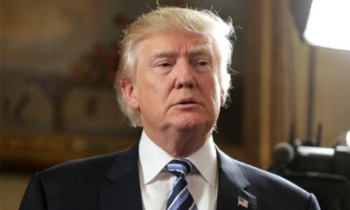 Trump weighs 'decertifying' Iran nuclear deal