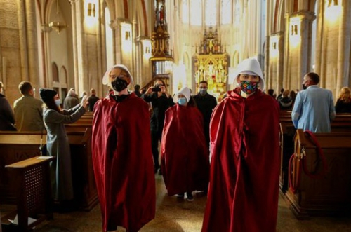 Polish protesters disrupt church services over near-total abortion ban