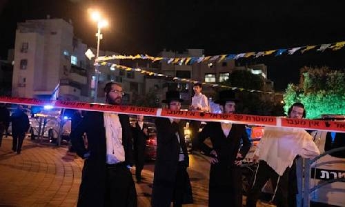 Israel searches for attackers who killed 3 in mass stabbing Israel searches for attackers who killed 3 in mass stabbing