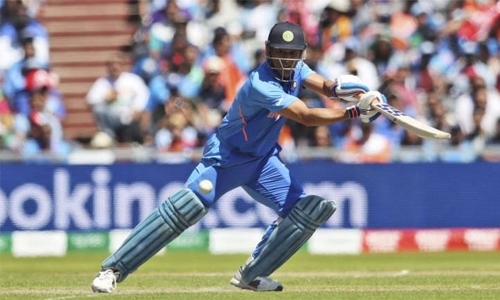 Kohli backs ‘legend’ Dhoni’s go-slow tactics Kohli backs ‘legend’ Dhoni’s go-slow tactics