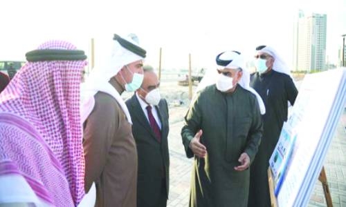 Works Minister tours projects in Capital Governorate