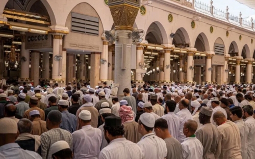 Prophet’s Mosque Imam Condemns Houthi Threats to Holy Cities Prophet’s Mosque Imam Condemns Houthi Threats to Holy Cities