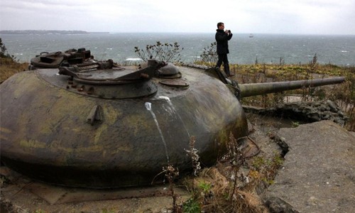 Russia building new military bases on islands claimed by Japan