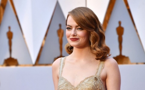Emma Stone marries Dave McCary