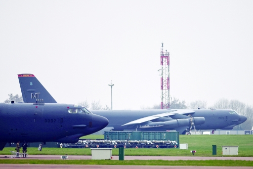 Lufthansa, Air France extend Mideast flight suspensions