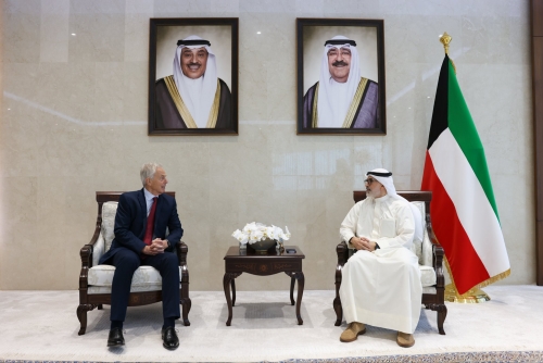 Kuwaiti FM receives Tony Blair