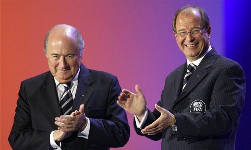 Police swoop on ex-FIFA executive Police swoop on ex-FIFA executive