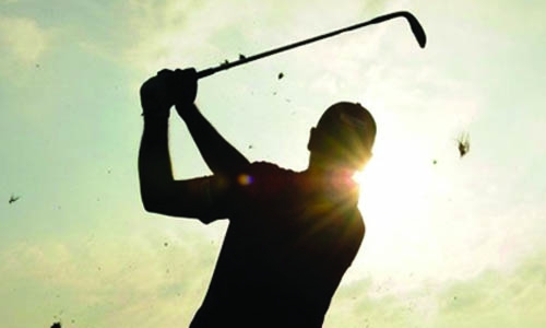 Nerveless Rattanon edges closer to Thailand Open win