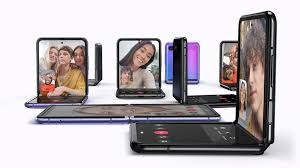 Samsung joins the fold with Galaxy Z Flip smartphone Samsung joins the fold with Galaxy Z Flip smartphone