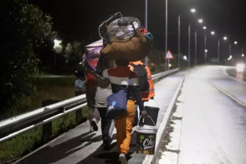 Hundreds flee as South Africa anti-migrant mobs go door-to-door