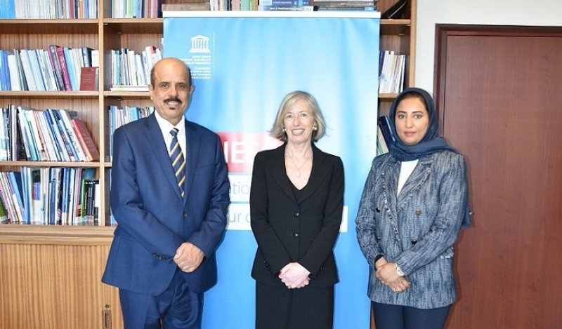 UNESCO co-operation discussed UNESCO co-operation discussed