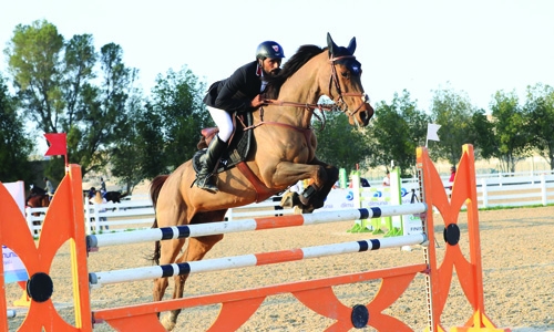 Abbas Yousif takes Showjumping title