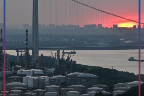 Oil prices advance, stocks retreat Oil prices advance, stocks retreat