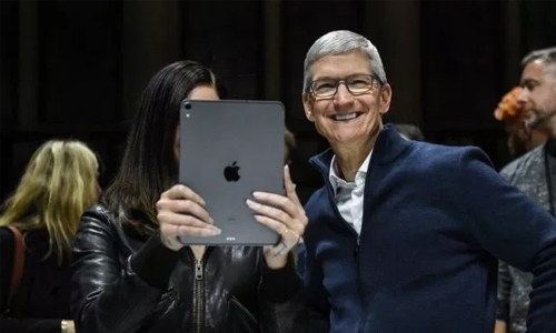 Apple loses $1 trillion status Apple loses $1 trillion status