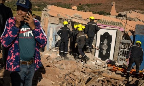 Batelco and Stc offer free phone calls to Morocco