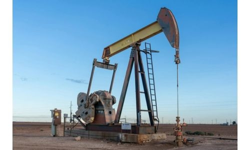 Oil sinks on de-escalation hopes following Iran strike