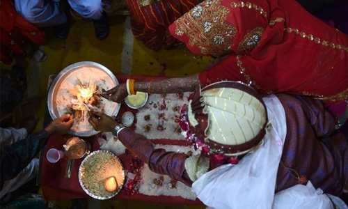 Pakistan passes landmark Hindu marriage bill