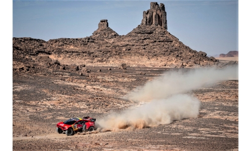 Loeb remains Dakar Rally threat