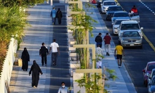 Saudi Arabia lifts outdoor mask, social distancing mandates