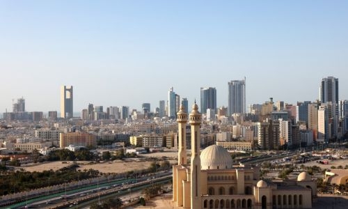 Bahrain Parliament to consider disallowing to convert visit visas into work visas