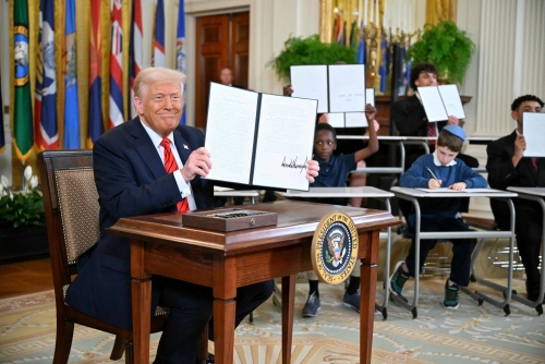 Trump signs order to ‘eliminate’ US Education Department 
