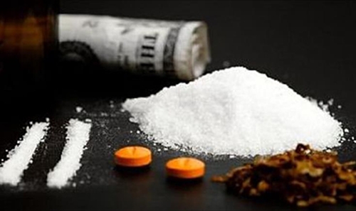 Man held for peddling drugs Man held for peddling drugs