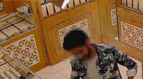Two Arrested for Gold Jewellery Theft in Capital Governorate Two Arrested for Gold Jewellery Theft in Capital Governorate