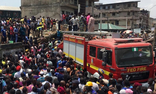 100 children feared trapped as school collapses in Lagos