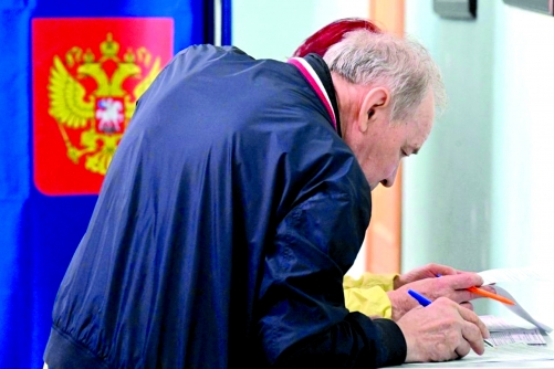 Russians vote as Ukraine war drags on for fifth year Russians vote as Ukraine war drags on for fifth year